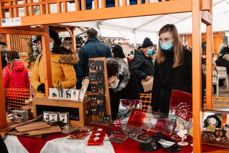 Dogodek - 130 Let -72